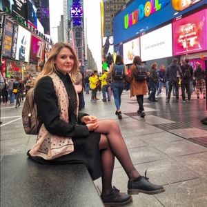 Meet your Posher, Alice